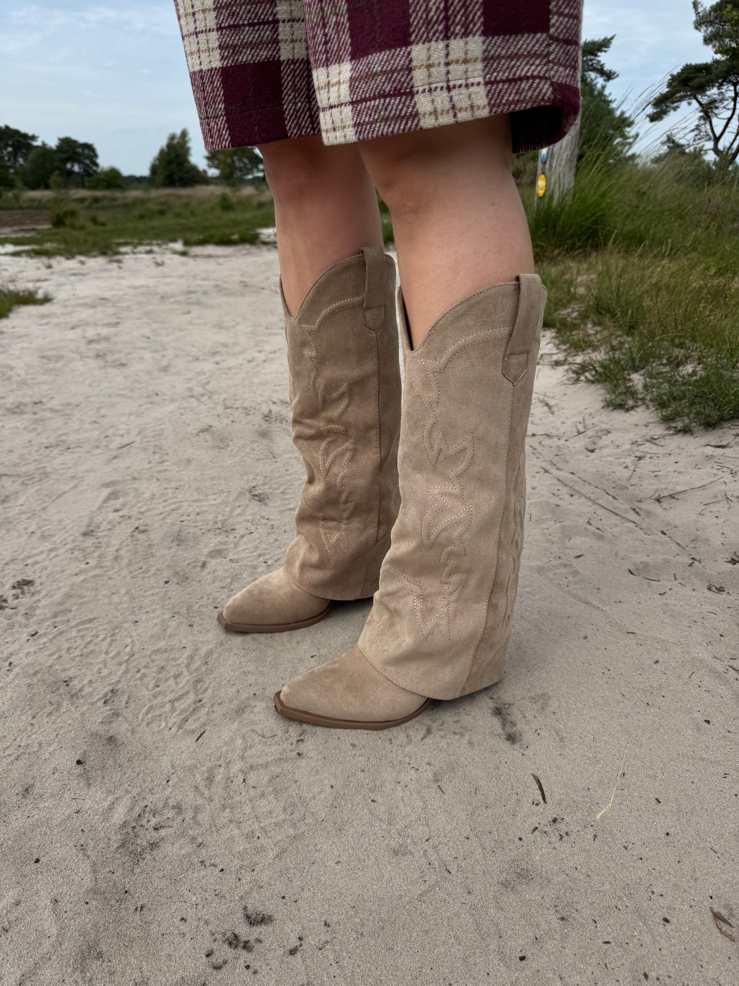 Cowboy Boots Beige