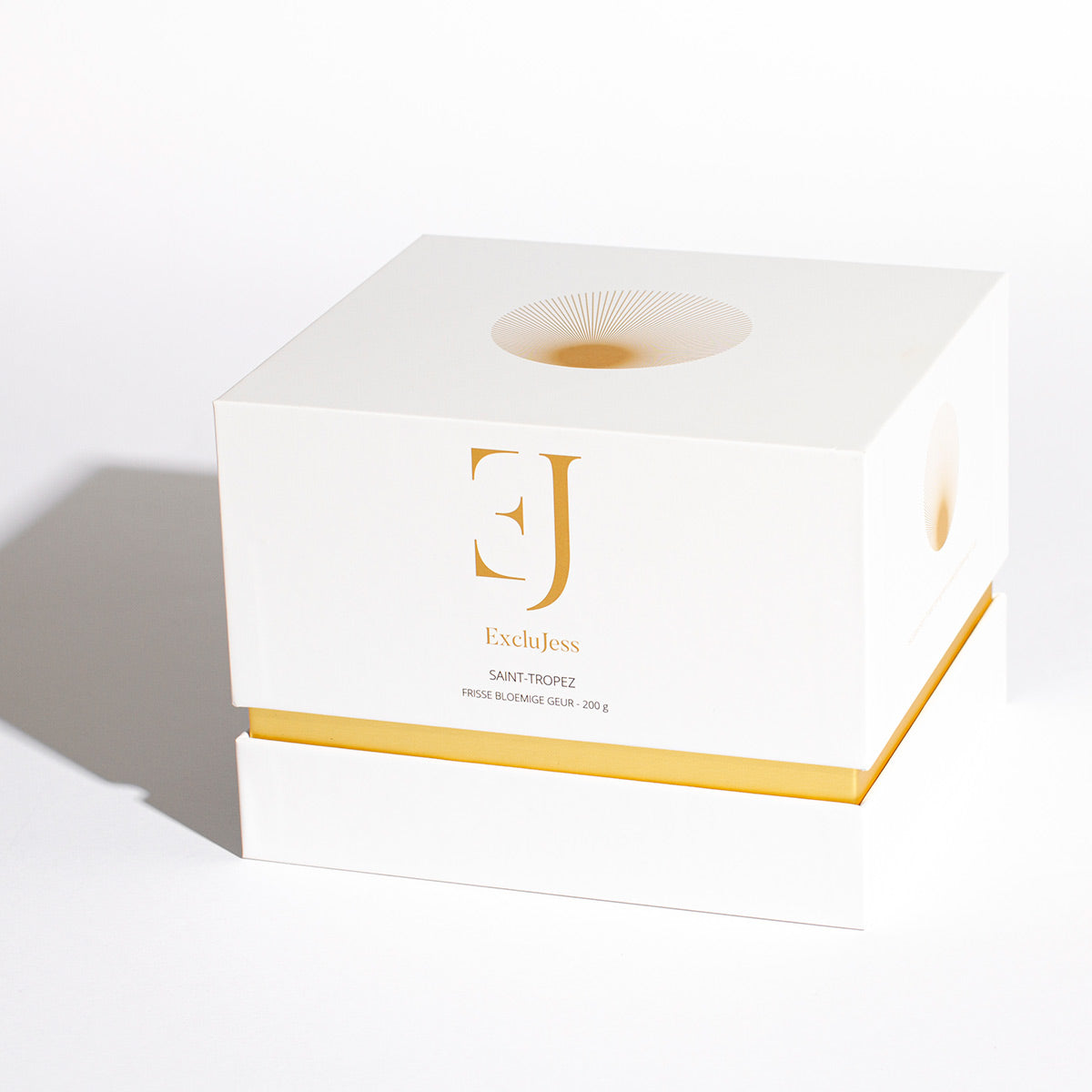 White marble luxury scented candle