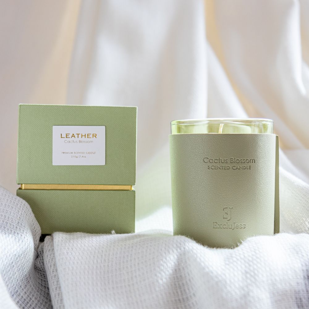 Premium leather scented candle – cactus blossom