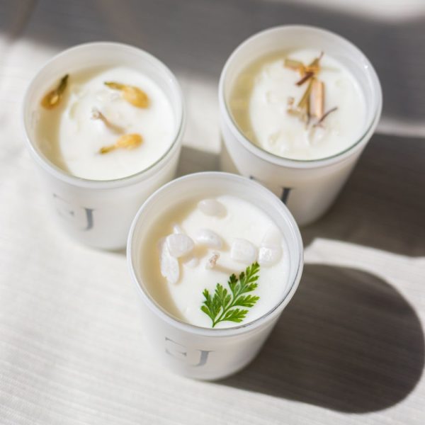 Manifest candles – set of 3 – white