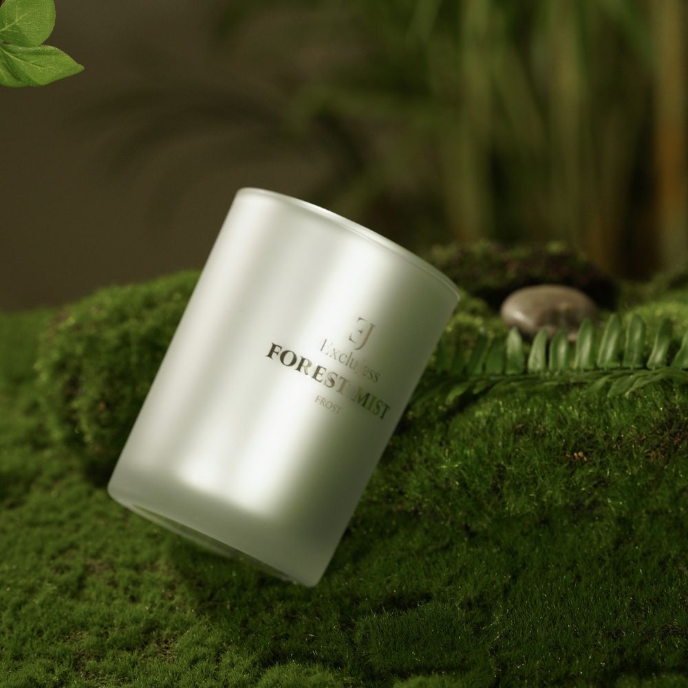 Forest Mist Scented Candle – Frost
