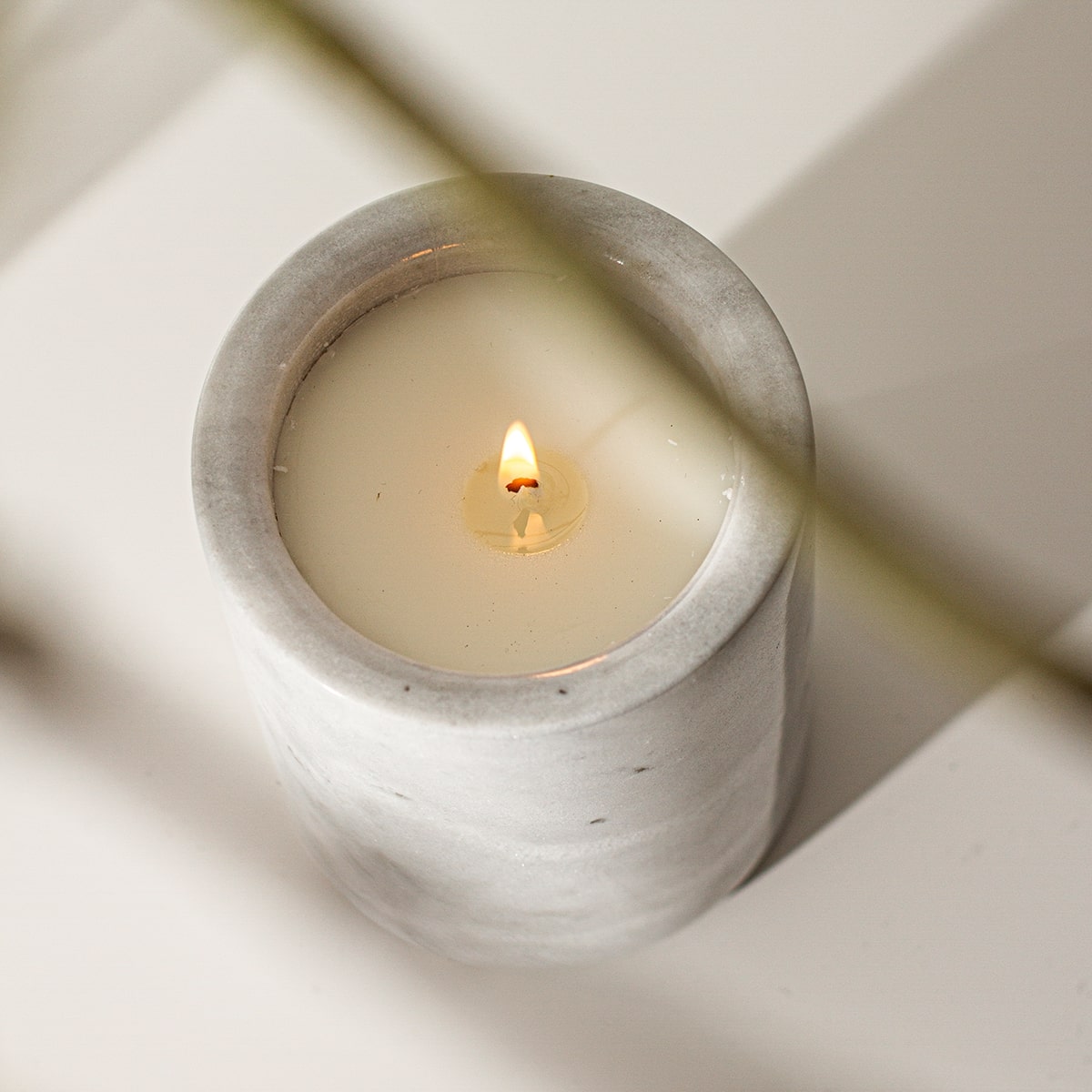 White marble luxury scented candle