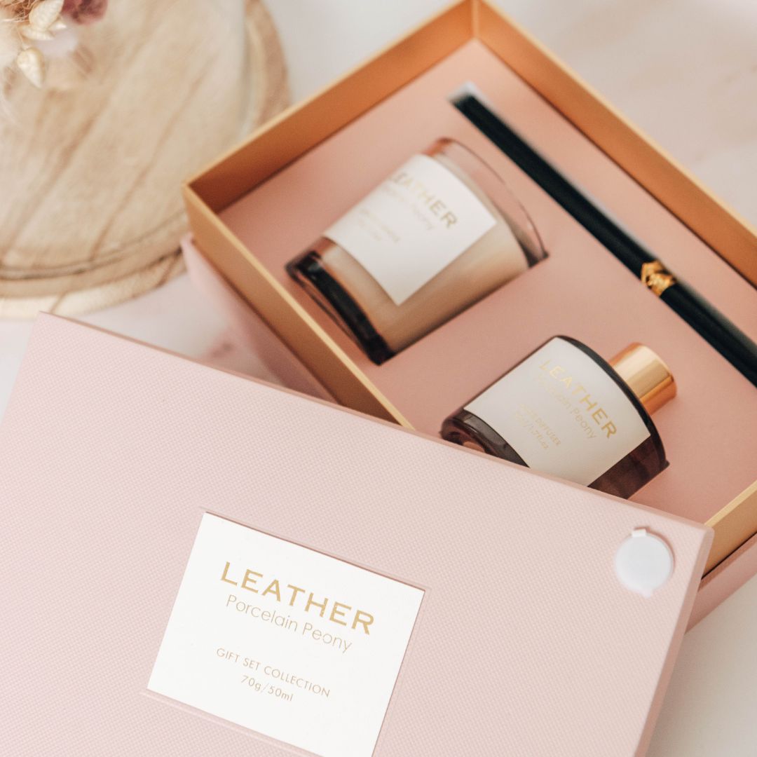 Pink leather porcelain peony gift pack