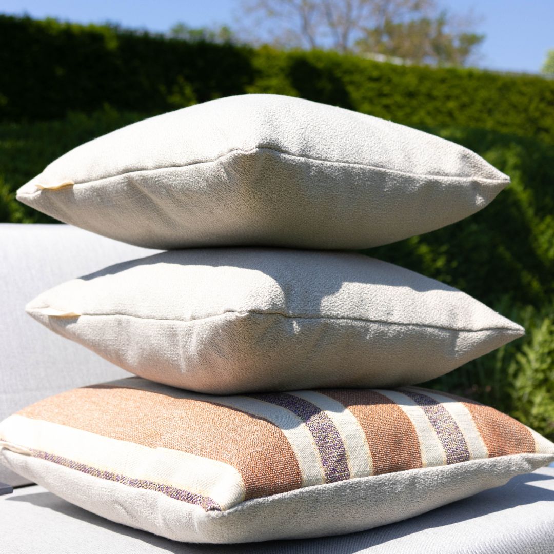 Set of decorative cushions: The perfect basic match