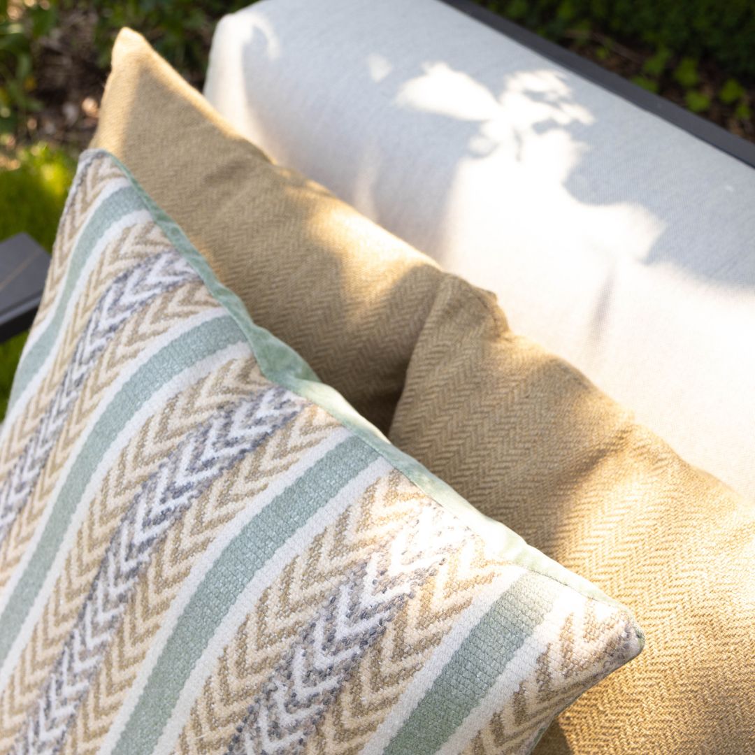 Set of decorative cushions: The earth match