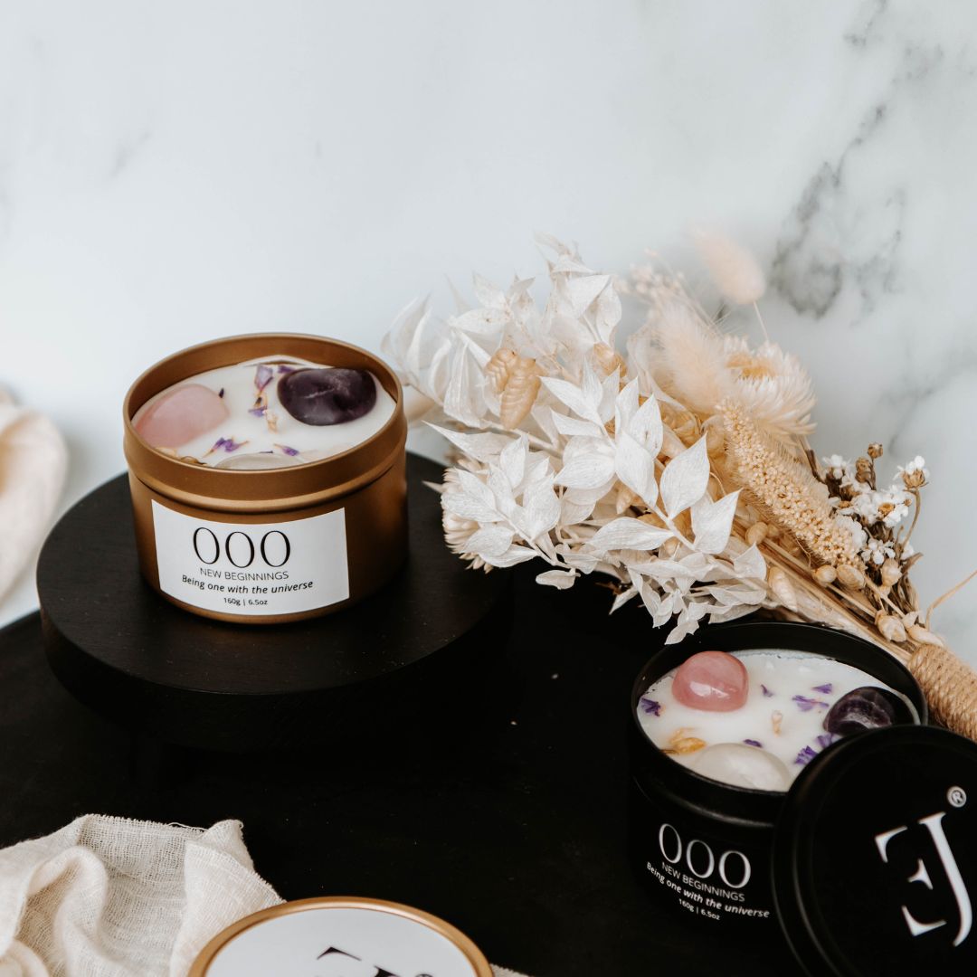 Black manifest candle 000