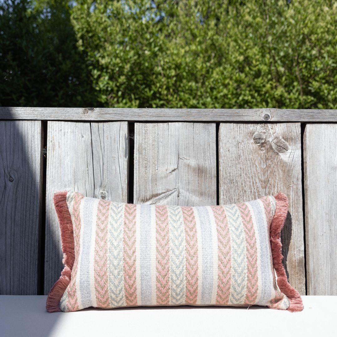Luxury decorative cushions 50 x 30 with fringes