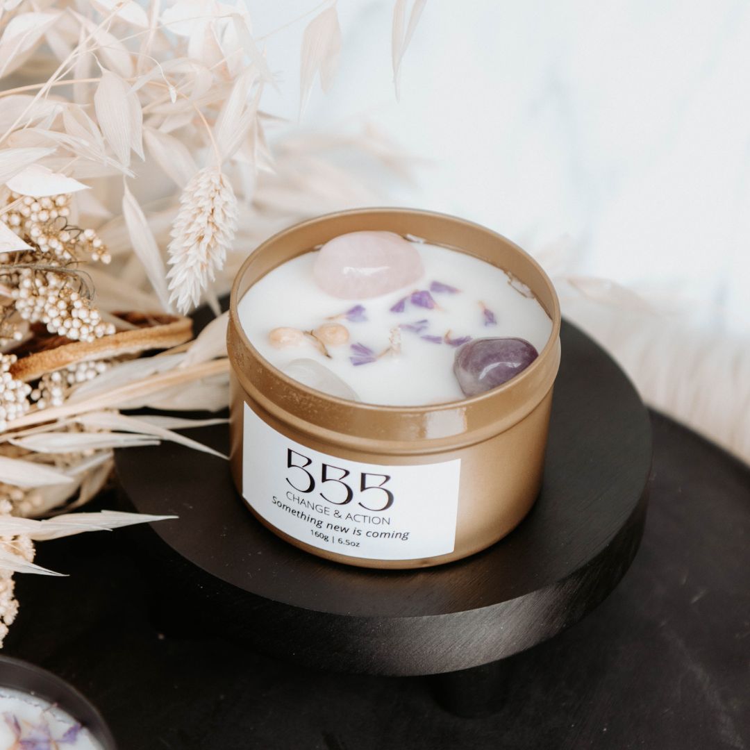 Gold manifest candle 555