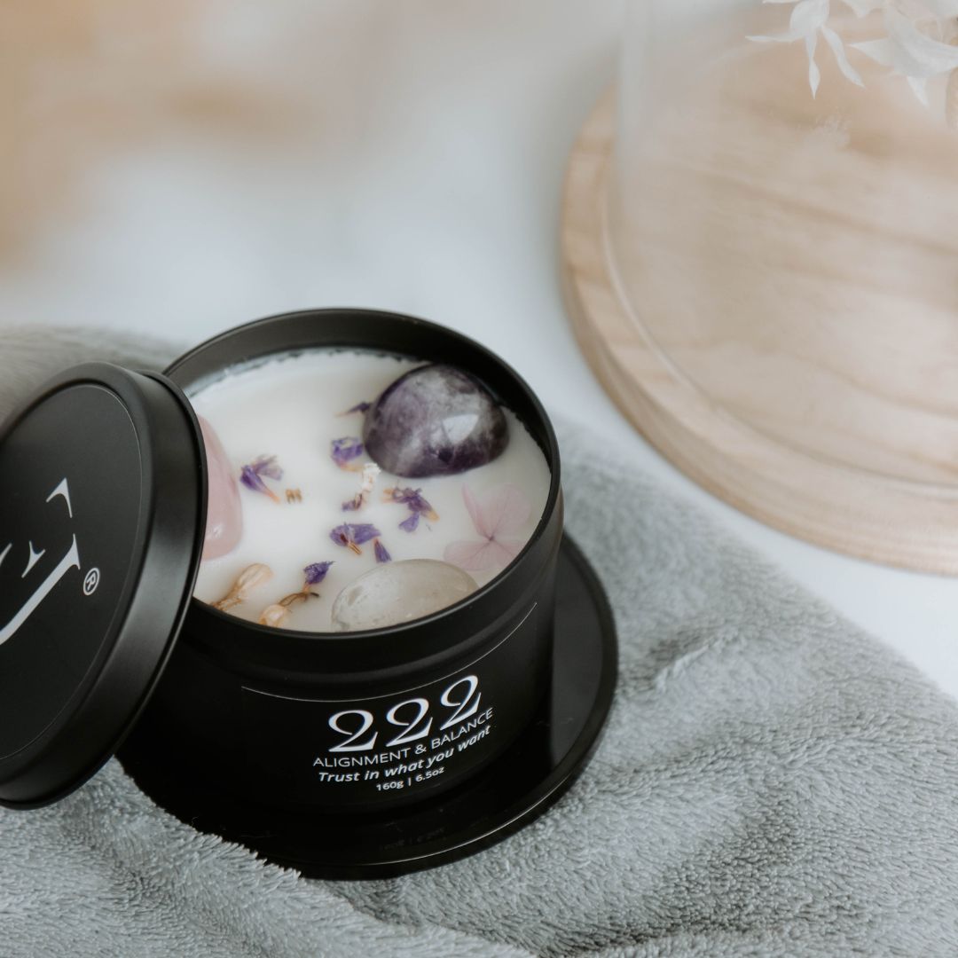 Black manifest candle 222