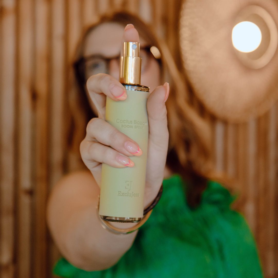 Cactus and blossom green leather feel room spray