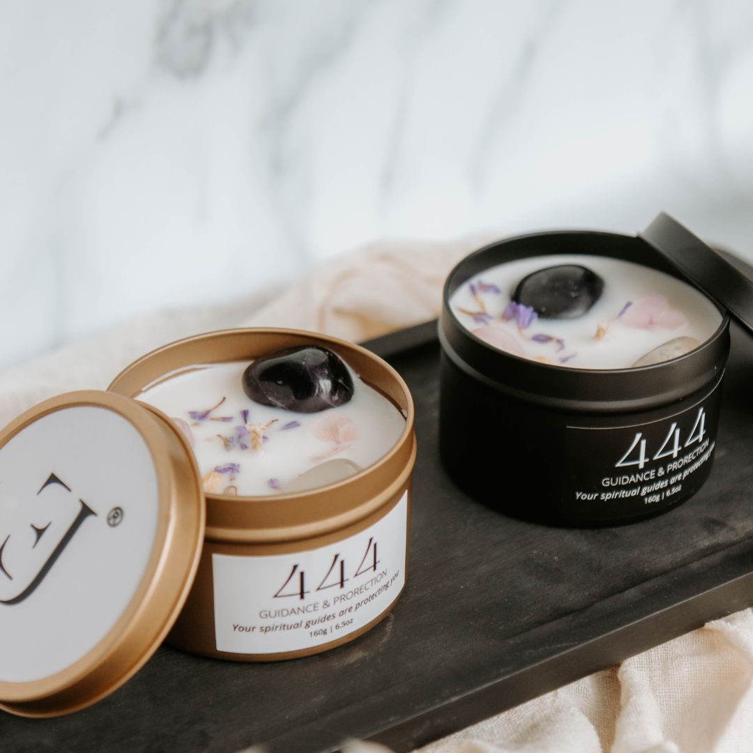 Black manifest candle 444