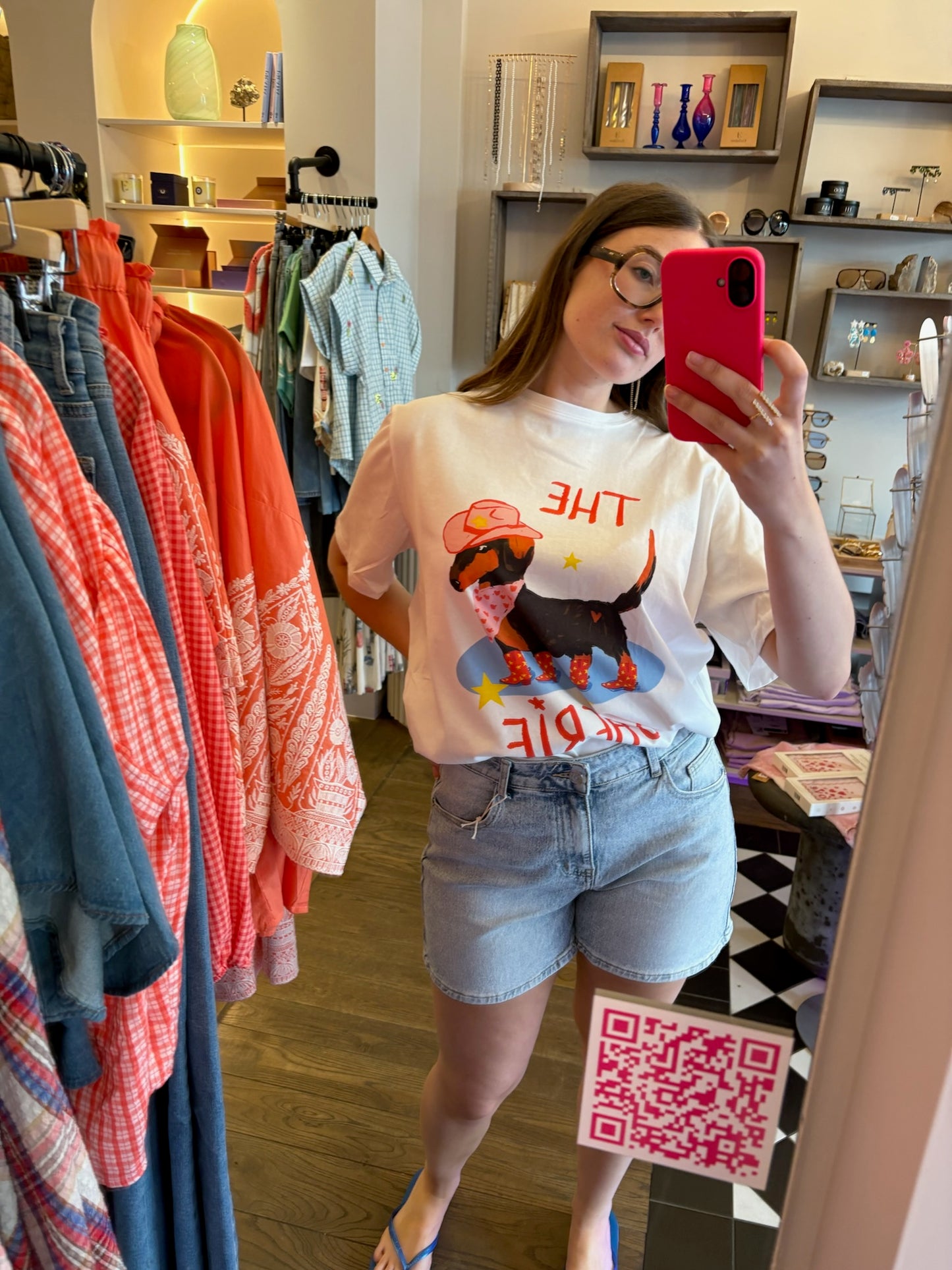 Laila – T-shirt met teckelprint dames