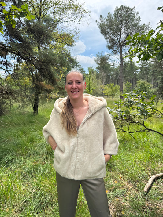 Faux Fur Jacket Beige met kap