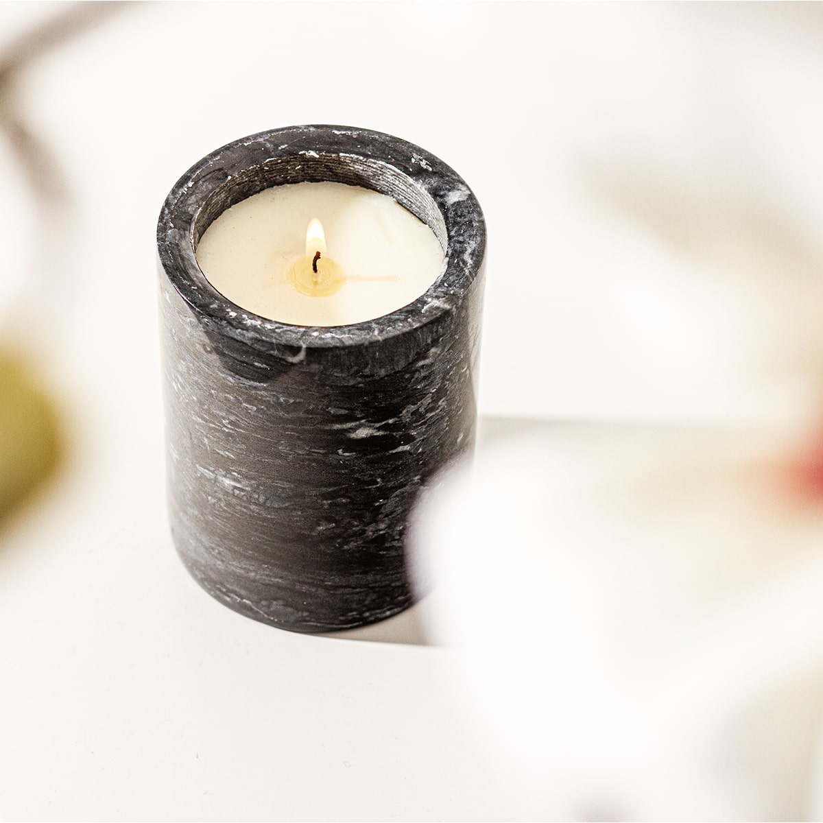 Black marble luxury scented candle