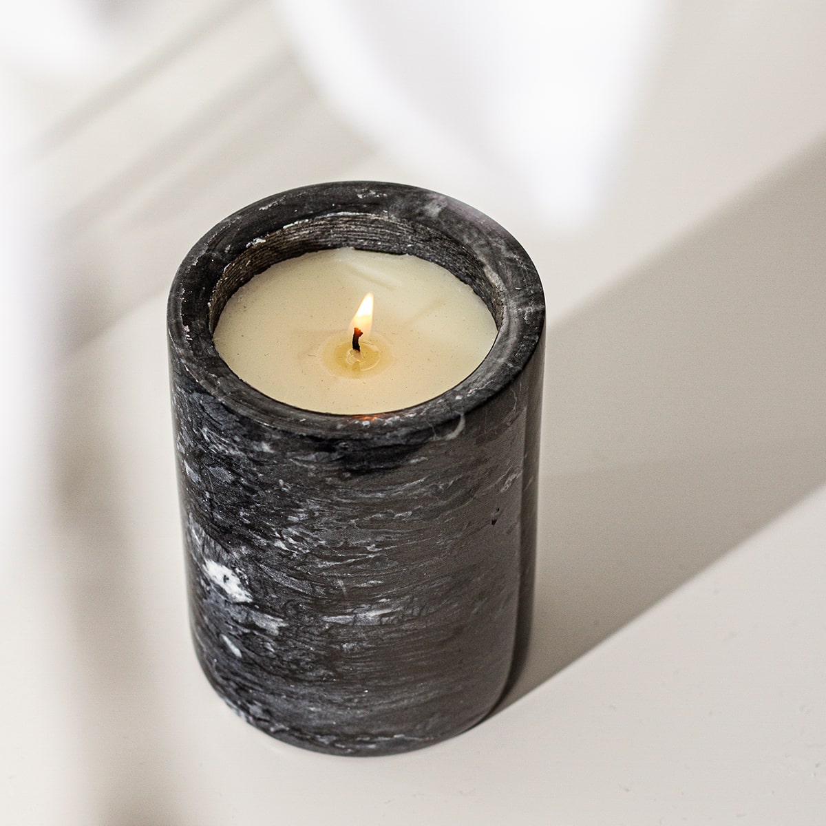 Black marble luxury scented candle