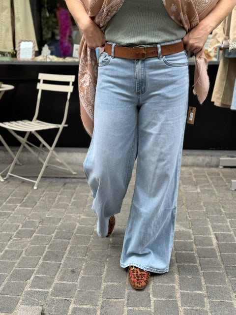 Bleached Bliss Wide Leg Jeans voorkant
