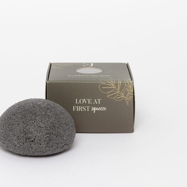 Black Bamboo Charcoal Konjac Sponge